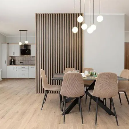Spacious Apartment,summer Swimming Pool, Apartamento Pobierowo