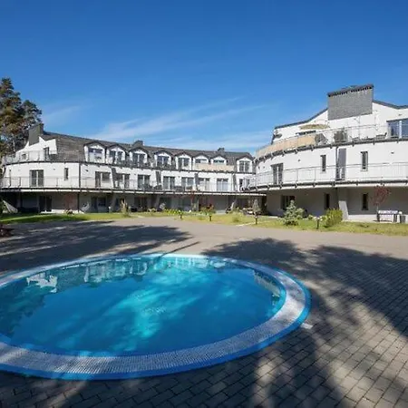 Spacious Apartment,summer Swimming Pool, Pobierowo